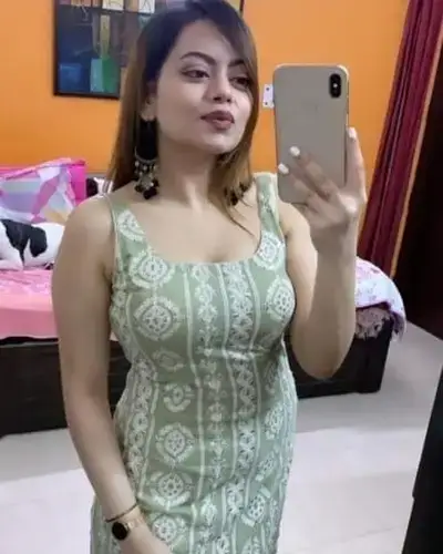 Call Girl in Samanda